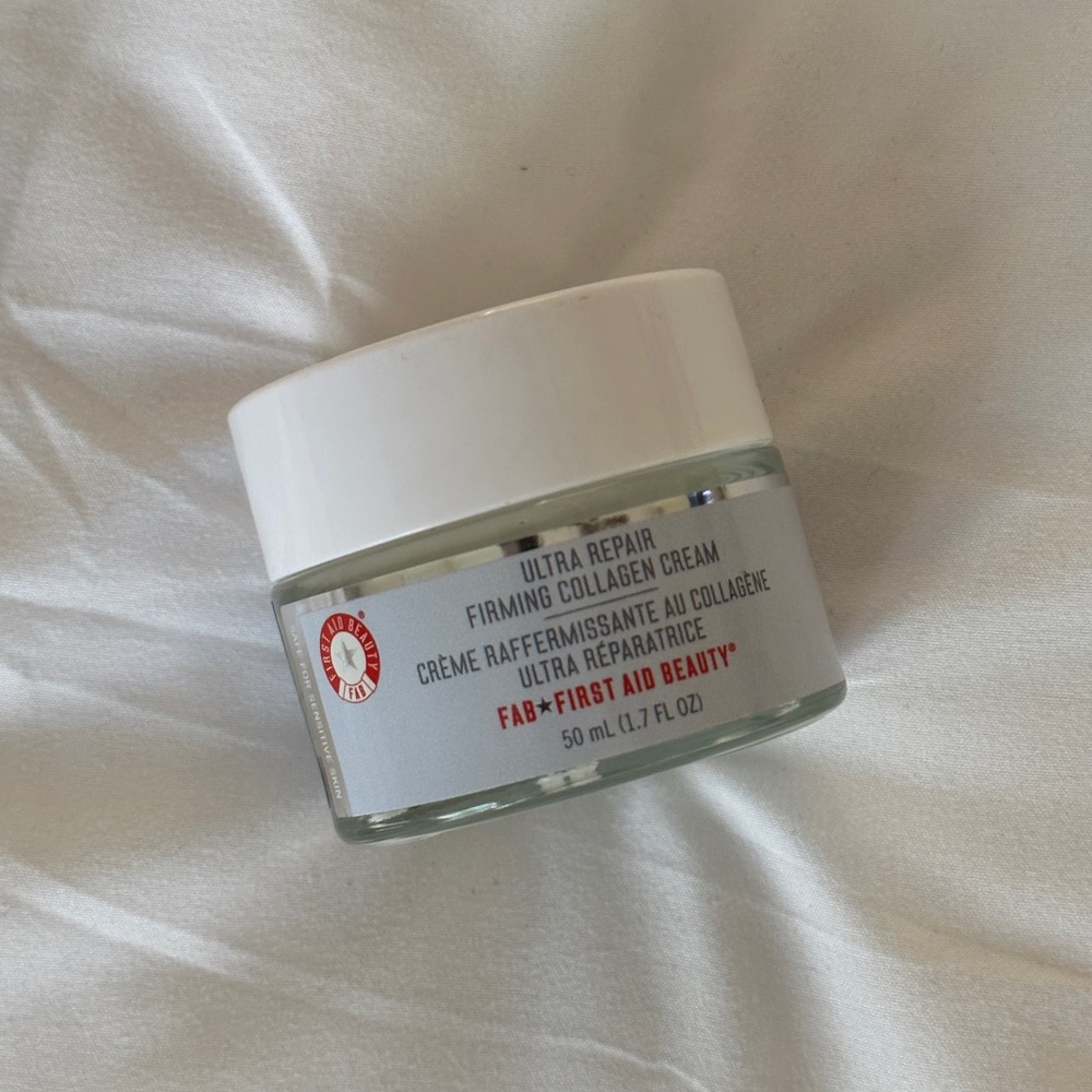 First Aid Beauty Firming Cream with Peptides, Niacinamide + Collagen